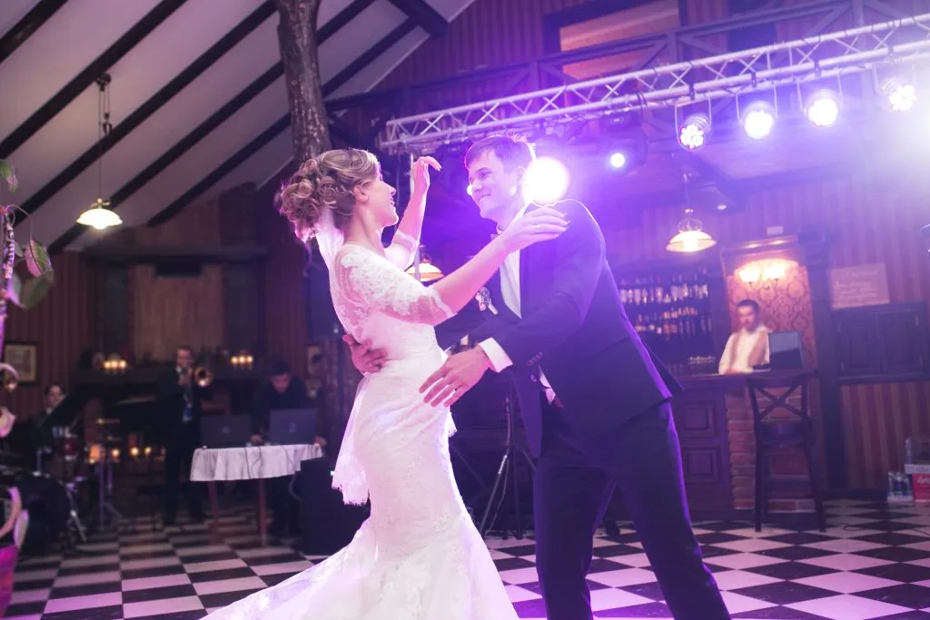 CareToDance Private & Group Dance Classes and Lessons in Sydney NSW Beautiful Wedding Dance